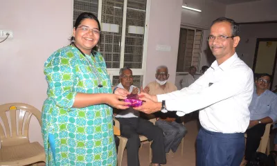 retired employees of Canara bank were present at this lecture